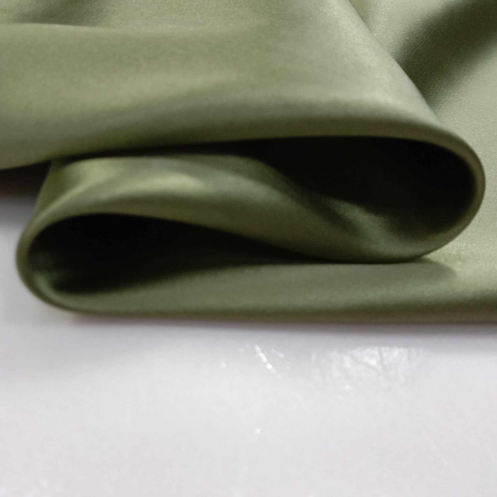 吉弟华都 Silk pijama, sleep mask, bedspread