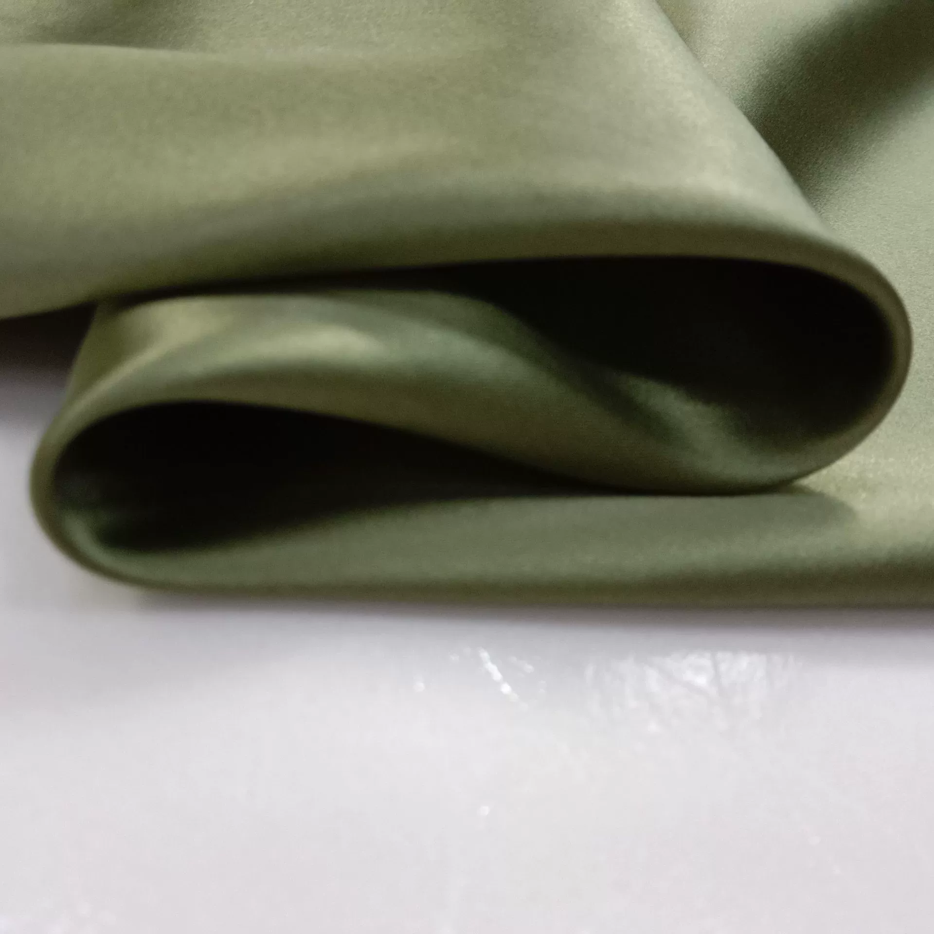 吉弟华都 Silk pijama, sleep mask, bedspread