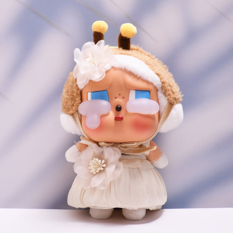 ただの子供服】泣く子供の涙の工場はゴムの顔の人形をごまかします。