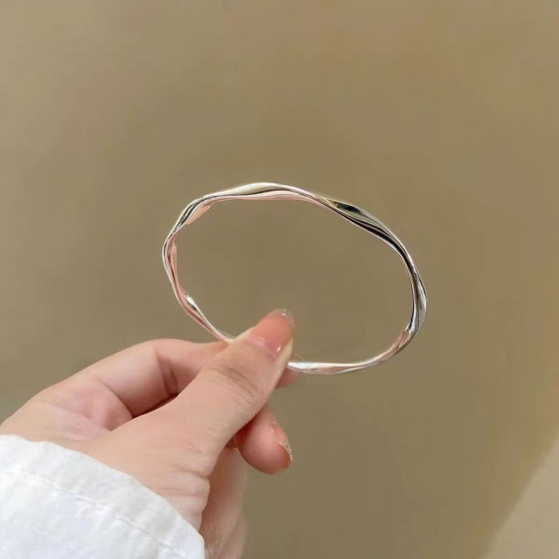 2022 New Mobius Ring Bracelet Young Bracelet Niche Design Bracelet Women's Bracelet