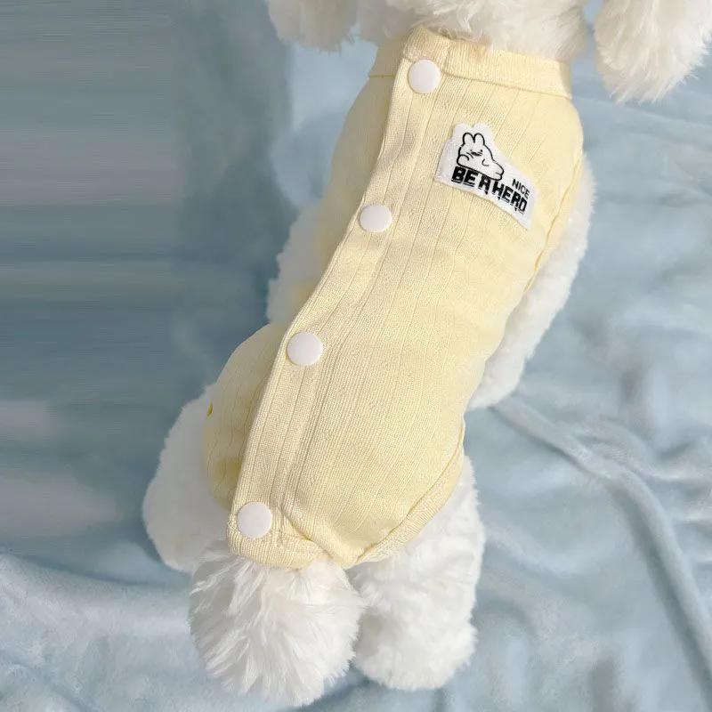 Ropa para perros, botones de verano, bolsos, protección del vientre, ropa casera, ropa anti-lamiendo, peluche para mascotas, chaleco anti-caída