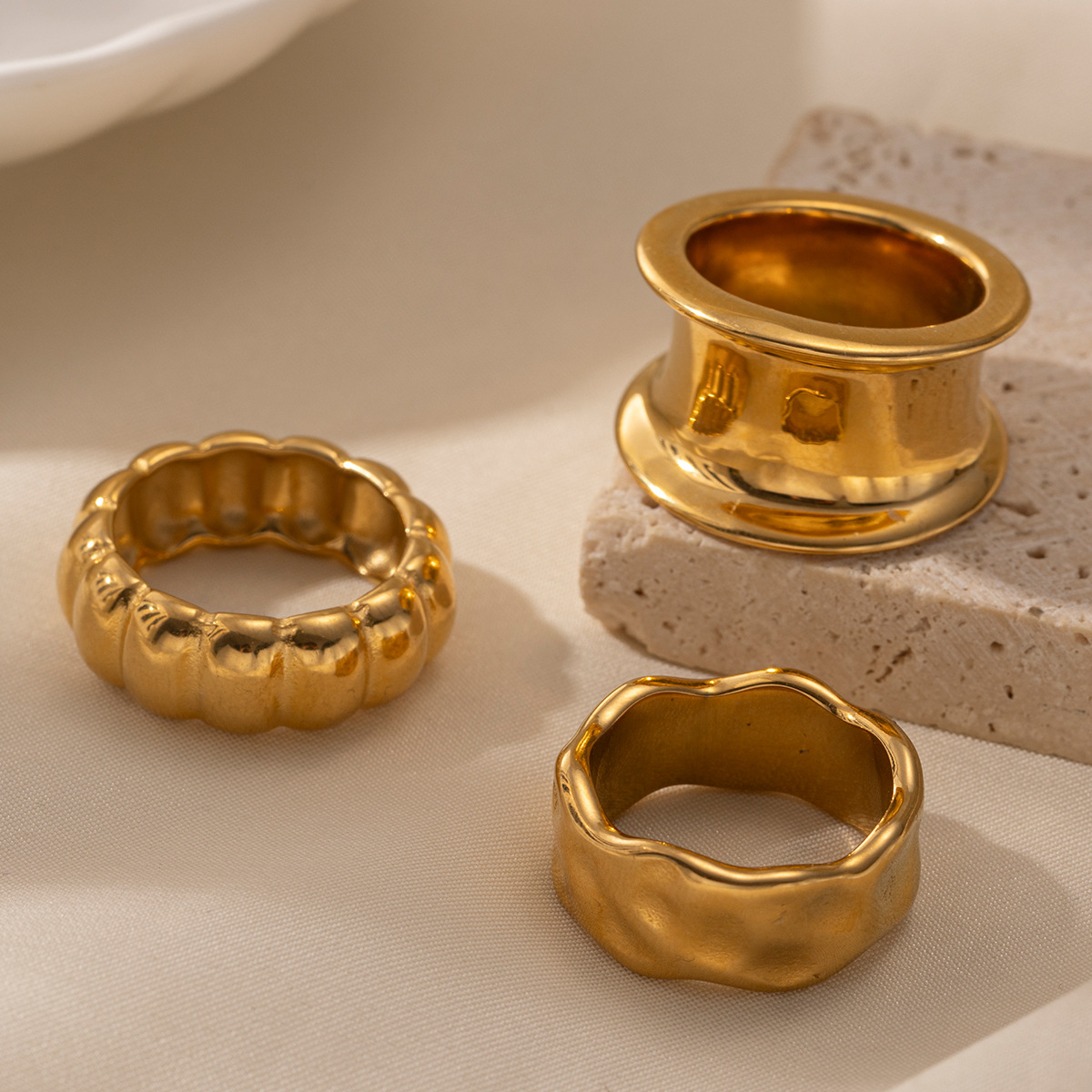 Anillo de acero inoxidable básico de nicho de personalidad europea y americana de alta calidad, anillo cerrado universal, joyas transfronterizas