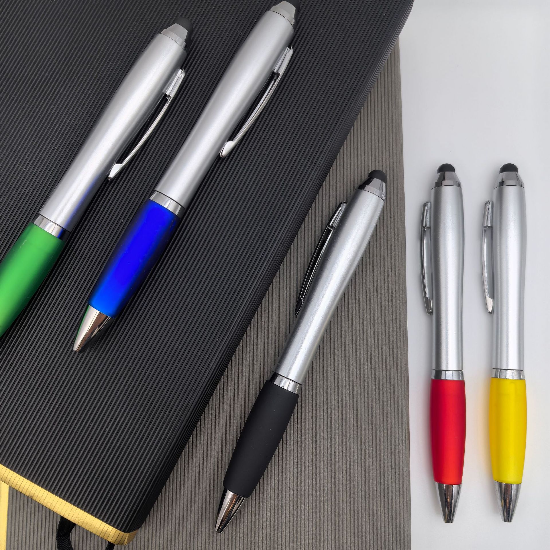 Pintura clásica torsión lápiz de pulverización plata calabaza lápiz táctil bolígrafo publicitario regalos rotación pantalla táctil bolígrafo personalizado