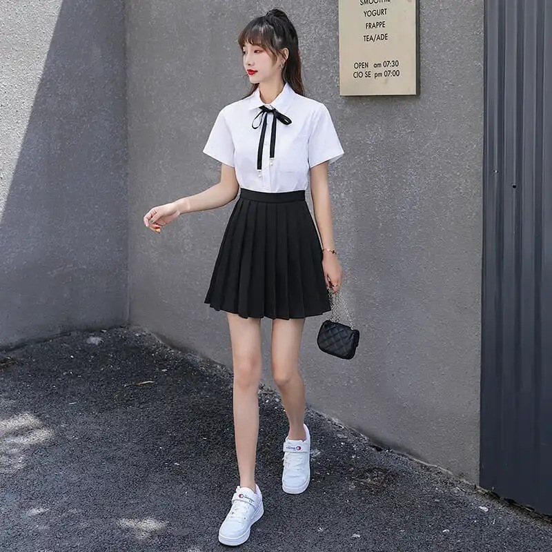 (2개) 원래 JK 솔리드 컬러 스커트 여성 여름 블랙 하이 허리 슬리밍 학생 학업 스타일 짧은 스커트 화이트 톱 세트