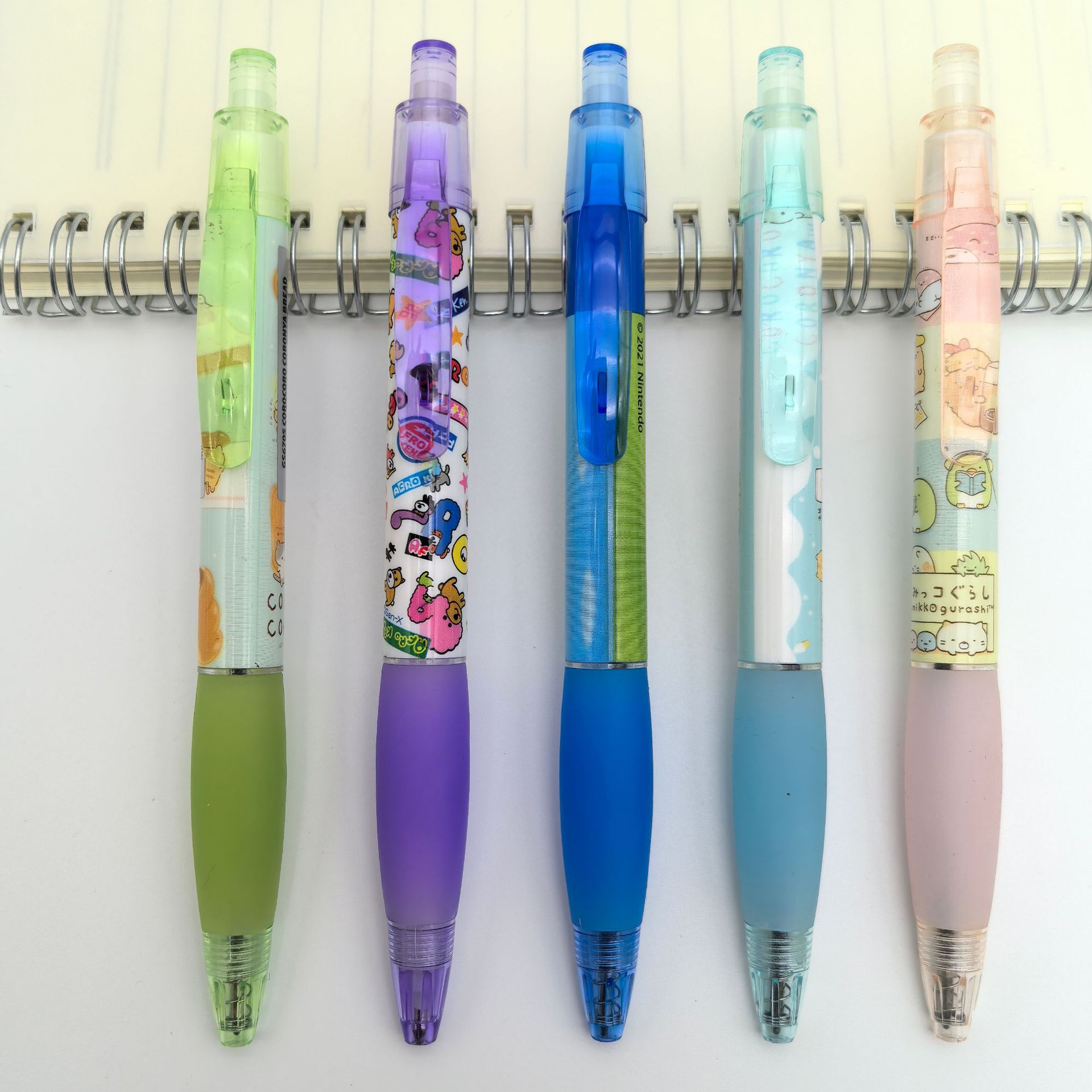 Japón y Corea del Sur venta caliente dibujos animados bolígrafo personalizado bolígrafo de transferencia de calor reemplazable bolígrafo de película encantador