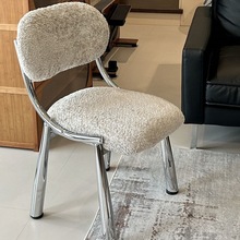 小羊肖恩椅家用意式轻奢设计师餐桌椅法式餐椅包豪斯休闲靠背椅子