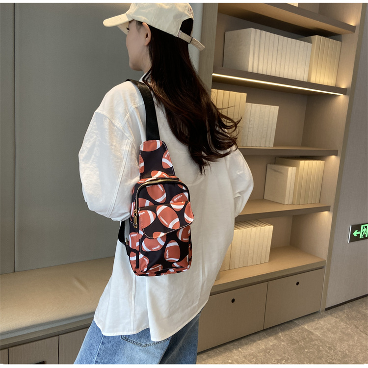 Women's Medium Nylon Ball Streetwear Square Zipper Fanny Pack display picture 7