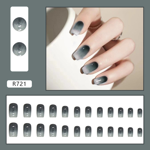 Love sweet girl temperament manicure ins minimalist style white fake nails free of engraving and grinding finished products wholesale wearable nails