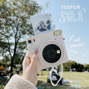 High-definition high-pixel campus digital camera, the student party, with a retro card player