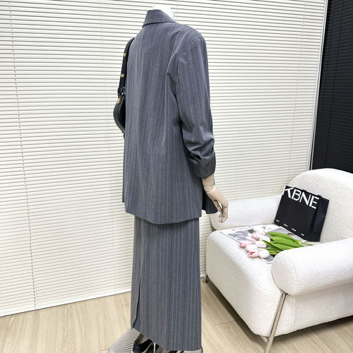 Women's Spring New Korean Style Grey Tonal Suit with Blouse and Skirt Set - Chic and Elegant Outfit