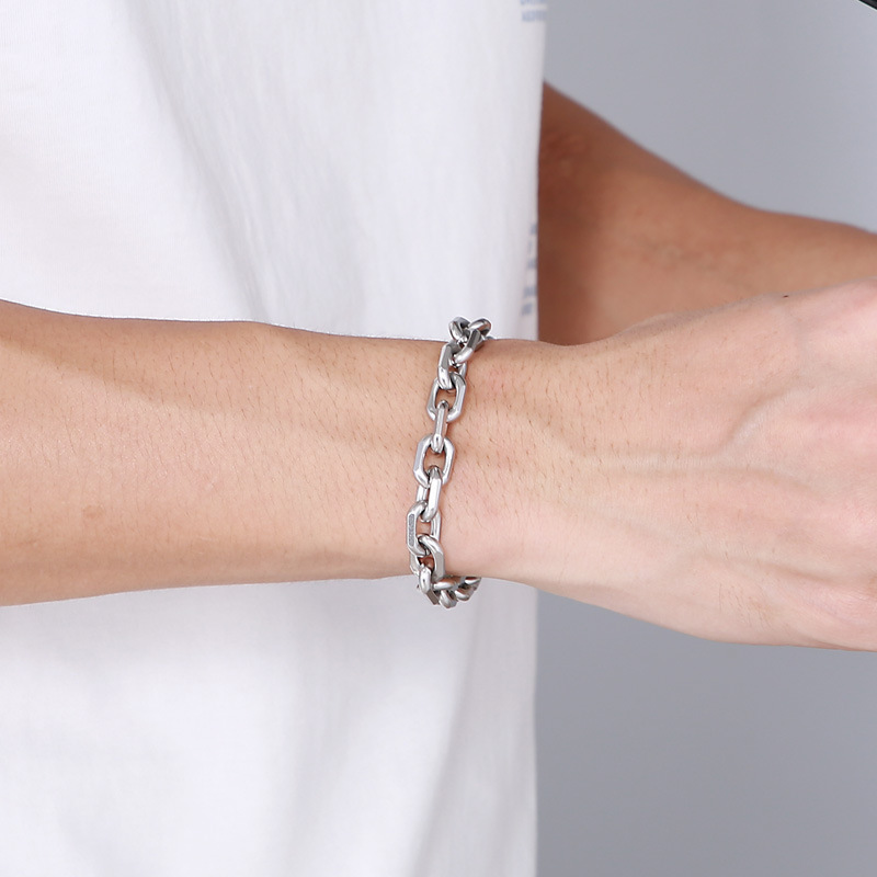 Punk Solid Color Titanium Steel Vacuum Plating Men'S Bracelets Men's Chain Bracelets display picture 5