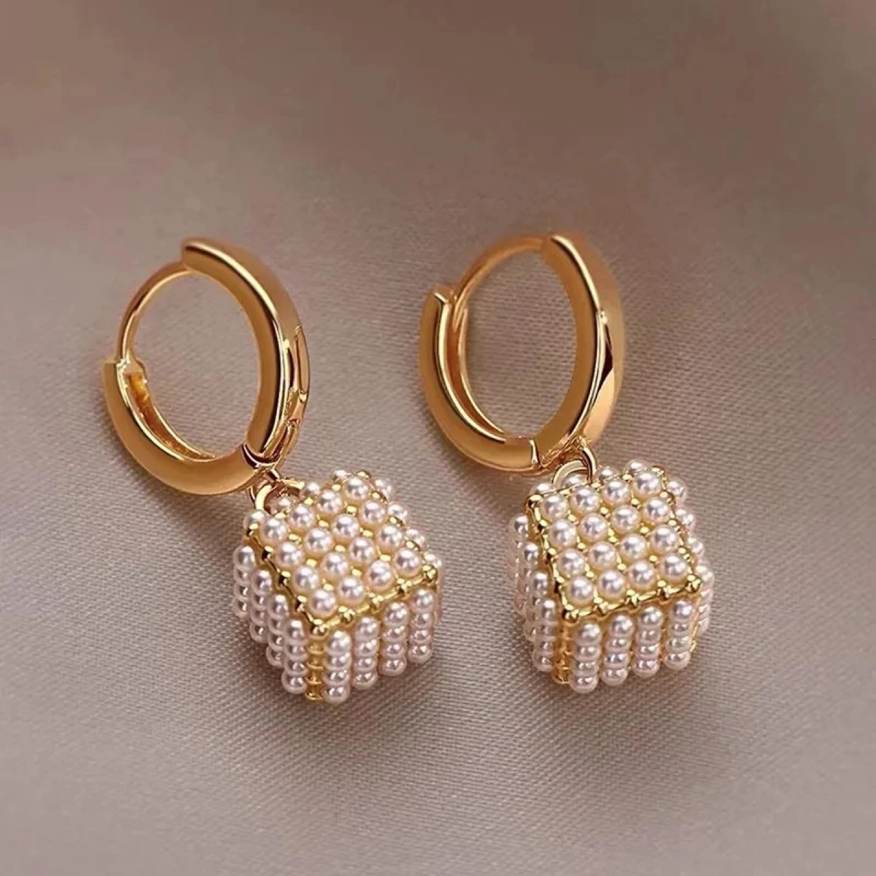 Pearl Full Diamond Square Ins Style Earrings Simple Elegant High-End Versatile Niche Earrings French Retro Earrings