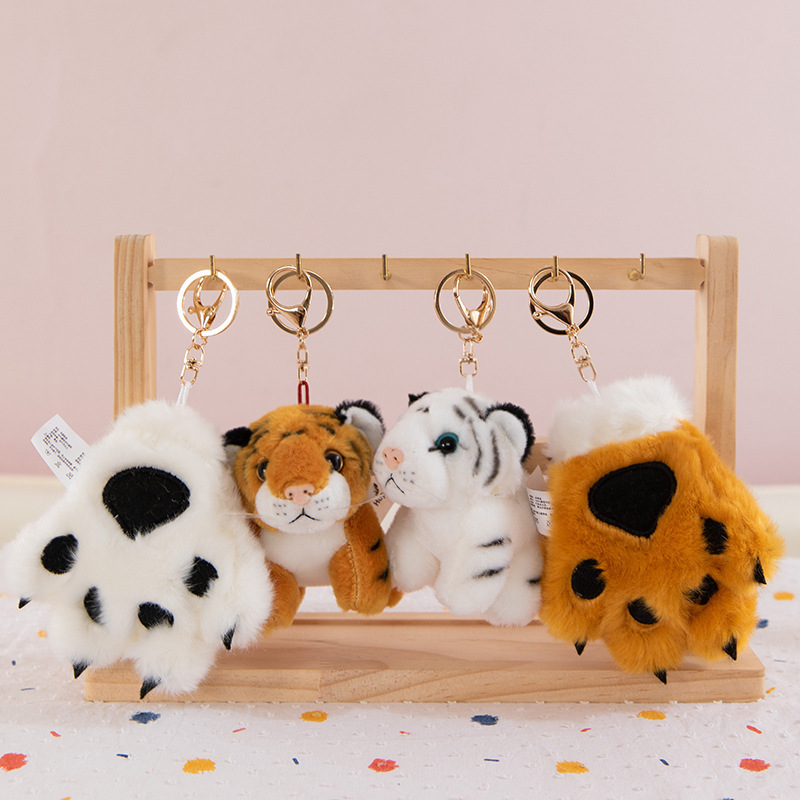 Simulated Tiger Plush Toy Keychain Cute Northeast White Tiger Doll Doll School Bag Pendant Kidsren's Gift Simulated Tiger Plush Toy Keychain Cute Northeast White Tiger Doll Doll School Bag Pendant Kidsren's Gift