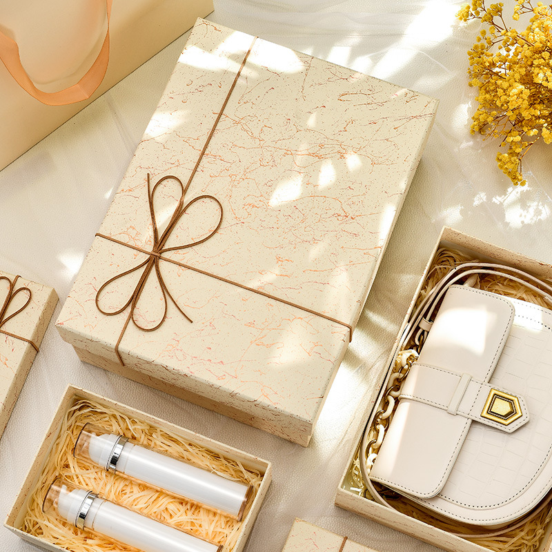 Caja de regalo de nicho para niñas, caja de regalo de perfume, caja de embalaje de lujo, caja de cumpleaños, caja vacía