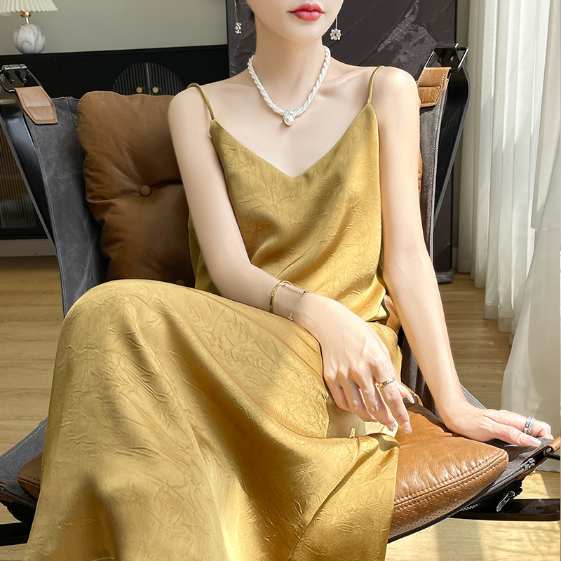 25 Summer New French Style Elegant Sling dress Women's Elegant V-neck Mid-length Silk Satin Sleeveless Vortex Dress