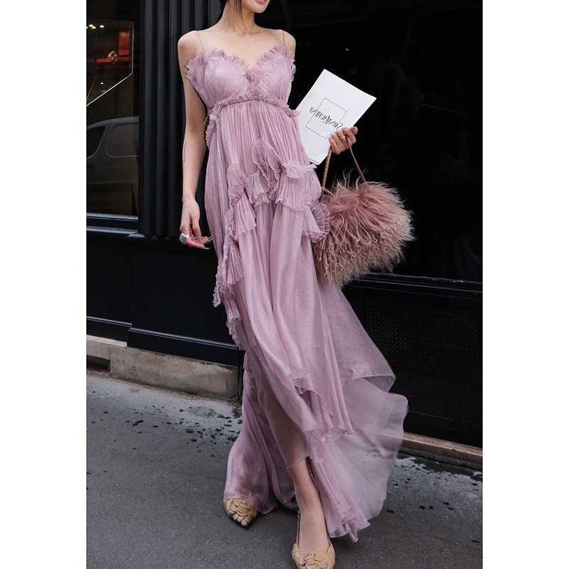紫色雪纺吊带连衣裙女夏2023新款法式高端轻奢度假风宴会礼服裙子