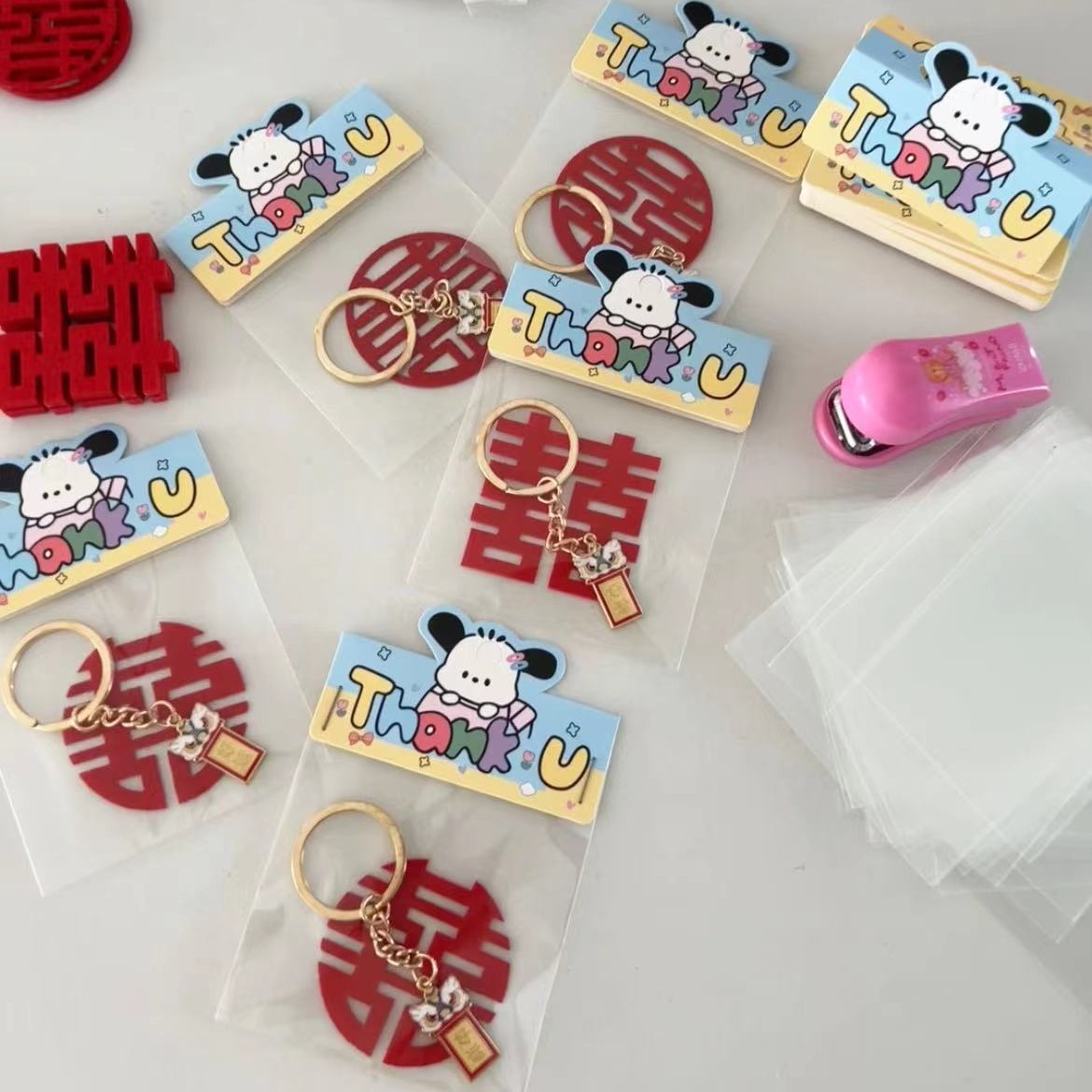 Regalos de boda, palabras felices, llavero, recuerdos de boda, bolso de dibujos animados lindo, colgante, decoración de llavero de boda