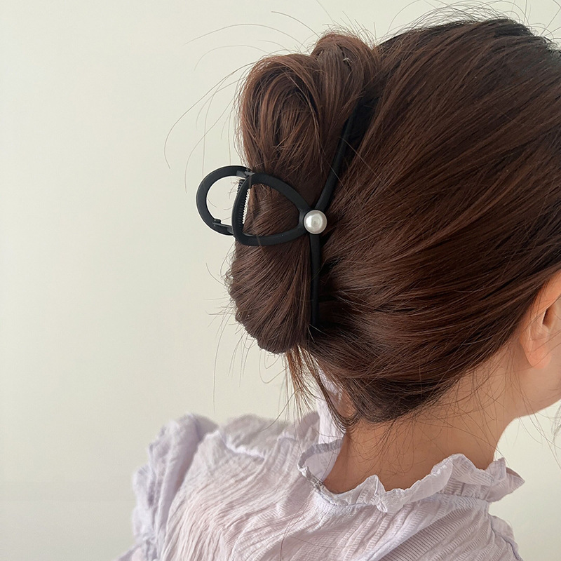 Fermaglio per capelli satinato, forcina oversize, parte posteriore della testa, volume per capelli Advanced Sense, fermaglio per capelli spessi, perla, squalo, donna, inizio primavera_voghion.com