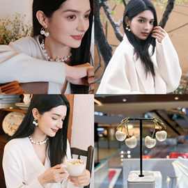 新款热卖明星同款奶油色车厘子造型珍珠温柔甜美高级感耳环