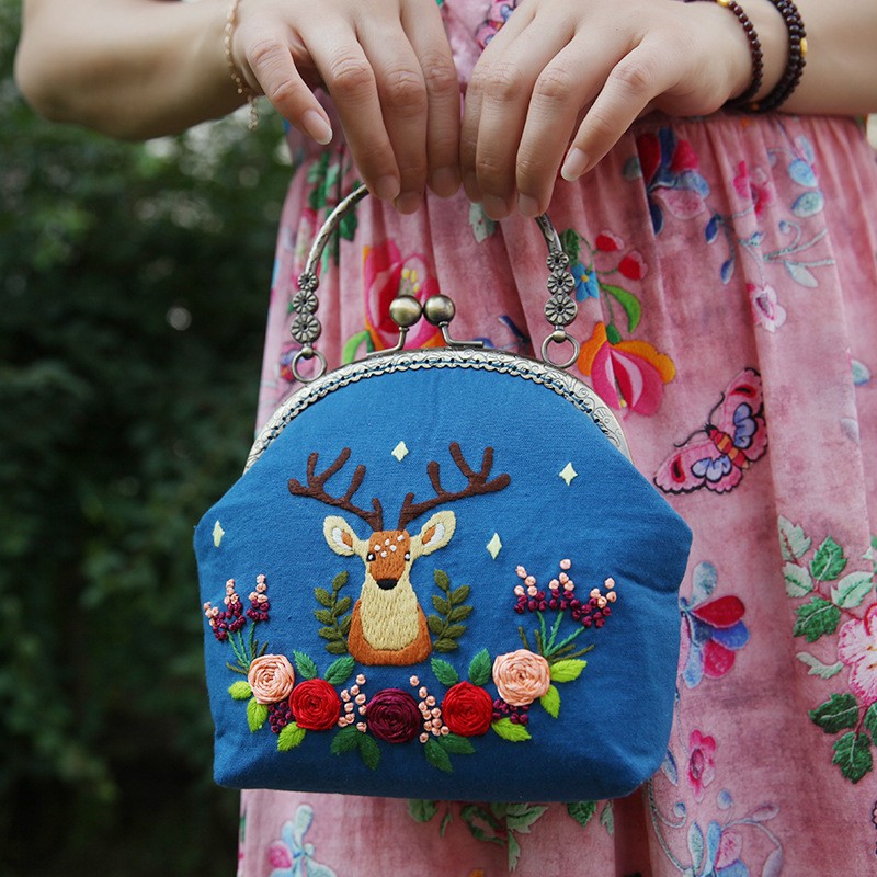 Nueva boca Bolsa de Oro bordado europeo bolsa de material bordado hecho a mano bordado DIY cinta bordado Lu bordado hecho a mano crossbody bolsa de tela