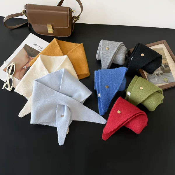 Trendy Korean-style scarf, no-tie crossover design, perfect for autumn and winter, warm and soft triangular scarf with wool blend, small neck scarf