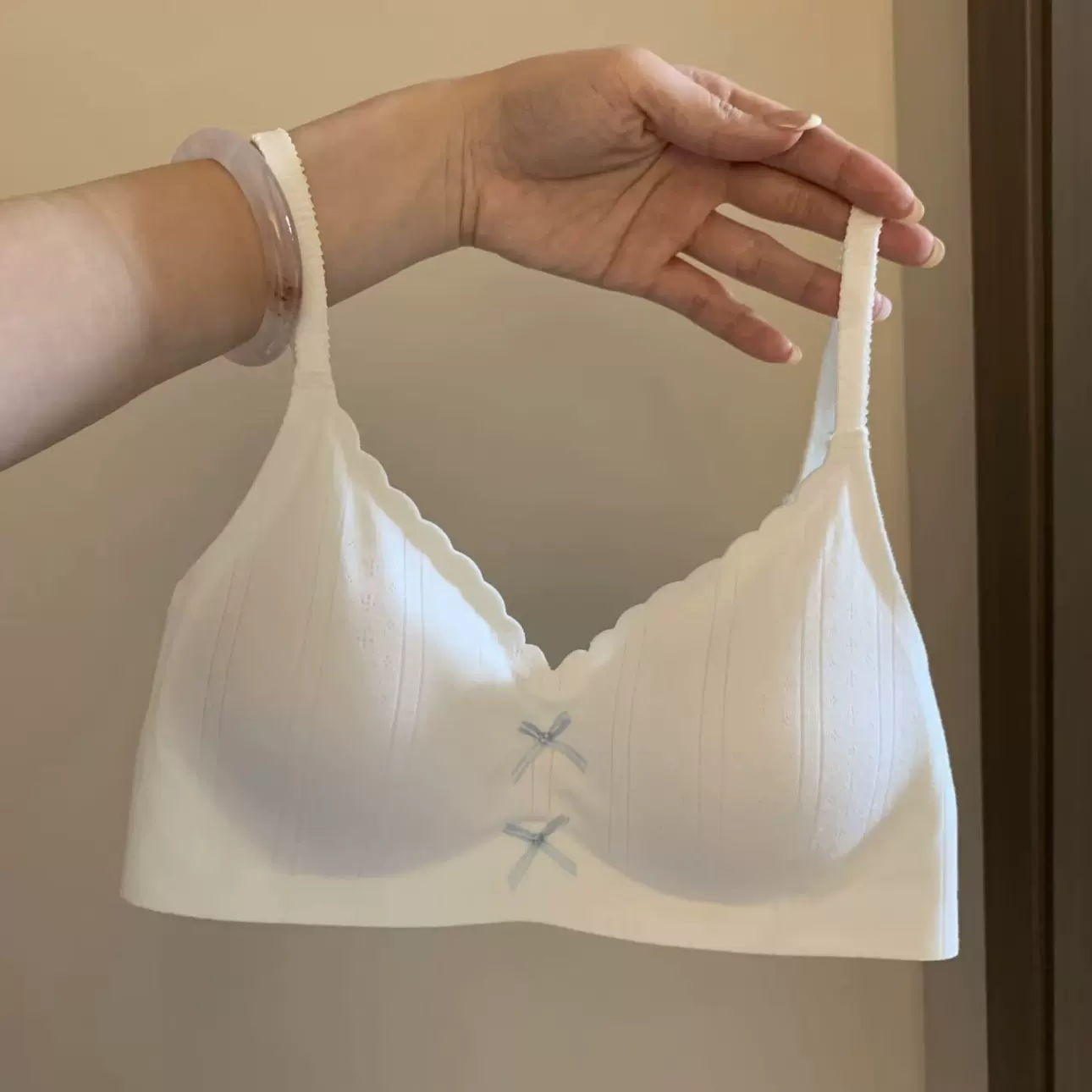 日系无痕内衣少女薄款小胸聚拢舒适无钢圈收副乳蝴蝶结文胸罩bra