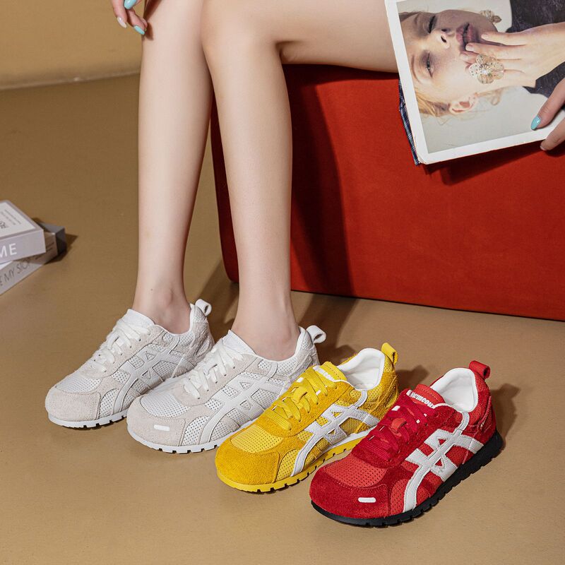 Women's Height-Increasing Thick-Soled Breathable German Training Shoes 2026 New Model Red Shoes with Internal Height Increase Genuine Leather Sneakers