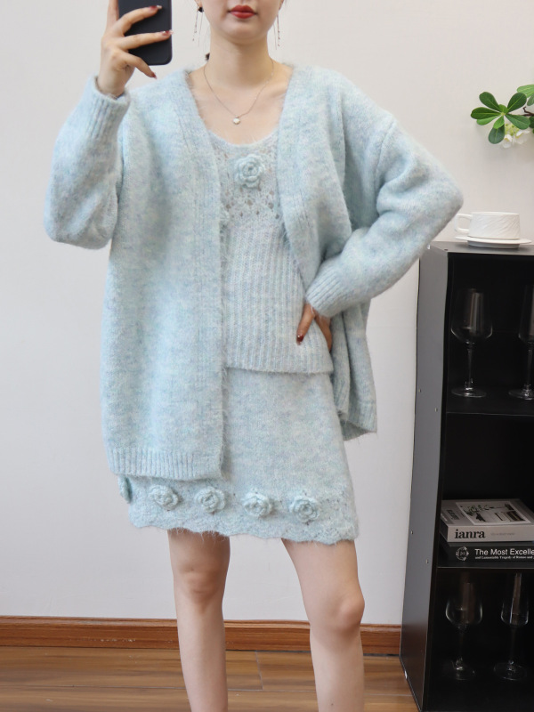 立体花朵针织马甲+毛衣外套+半身裙三件套女2025秋冬穿搭一整套女|undefined