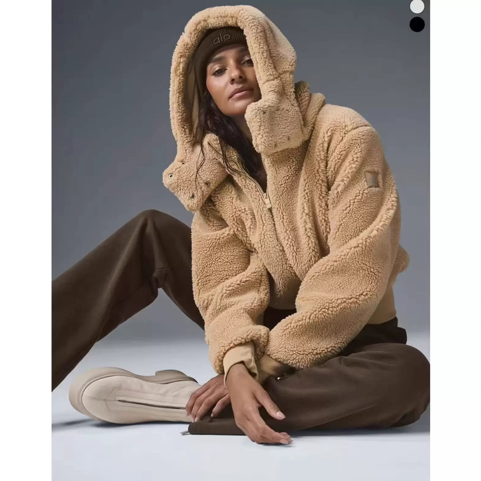 现货Al0GANT25秋冬新款 肯豆同款奶油泡芙羊羔毛连帽短款拉链外套