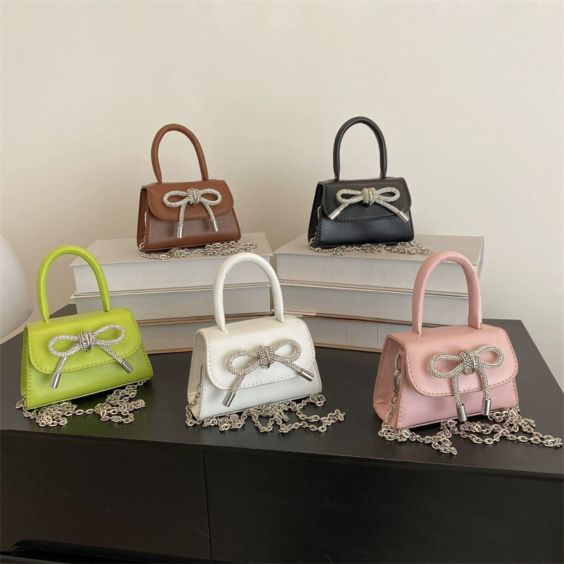 Small chain with bow, one-shoulder bag, shoulder bag, 2023 collection