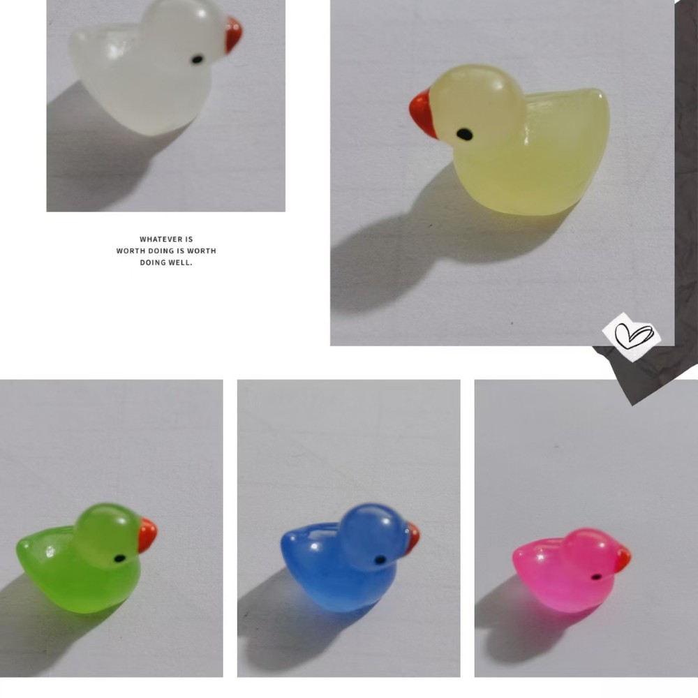 Mini patito luminoso Adornos de animales pequeños de colores para niños Diy Colgante de resina Llavero de recuerdo hecho a mano