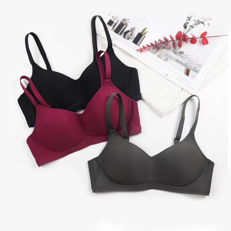 Comercio exterior spot gran sujetador de mujer transpirable ultra delgado sin anillo de acero para juntarse anti-caída ropa interior cómoda de mujer