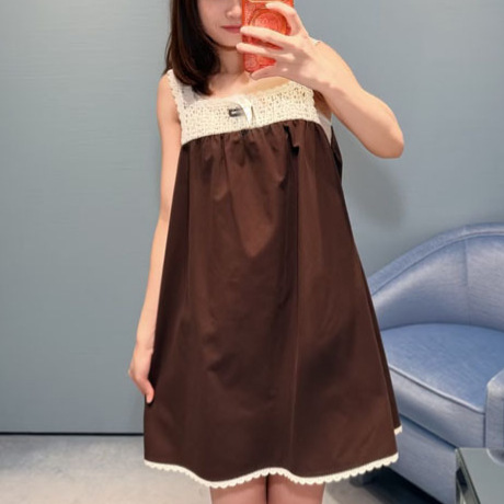 26 Early Autumn New Style Nanyou Haute Couture Miu Simple Casual Chocolate Brown Dress with Off-White Crochet Lace Trim 26 Early Autumn New Style Nanyou Haute Couture Miu Simple Casual Chocolate Brown Dress with Off-White Crochet Lace Trim