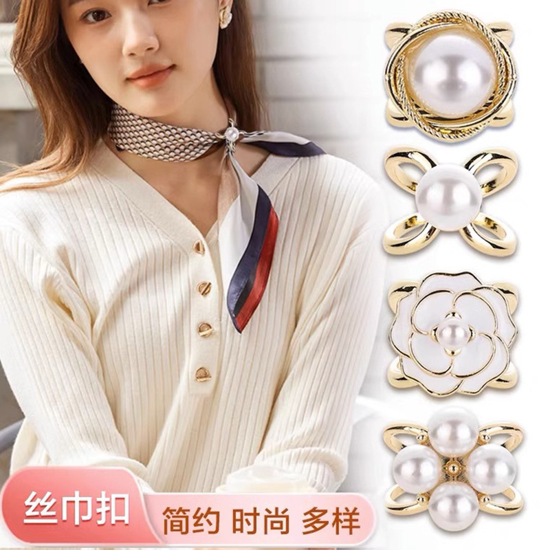 Otoño e invierno lana abrigo bufandas de seda botón camisa de alto nivel flotante bufandas fijas botón simple mujer multifunción botón de nudo