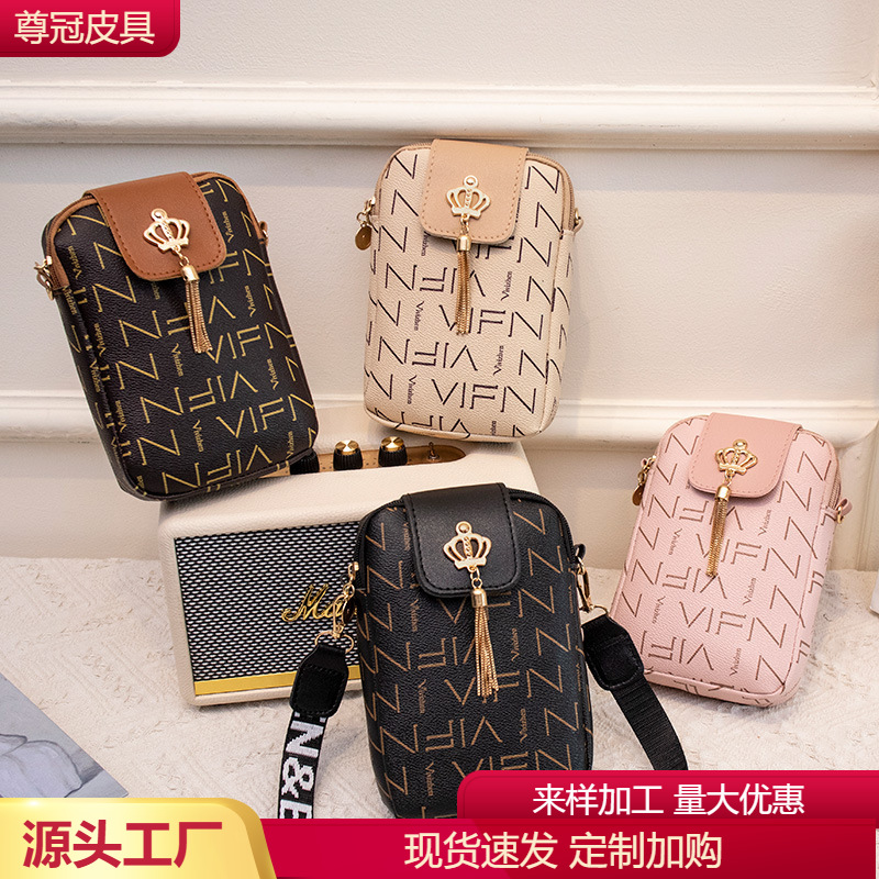 复古迷你印花吊饰手机包2023新款百搭单肩斜挎外贸跨境女包包批发