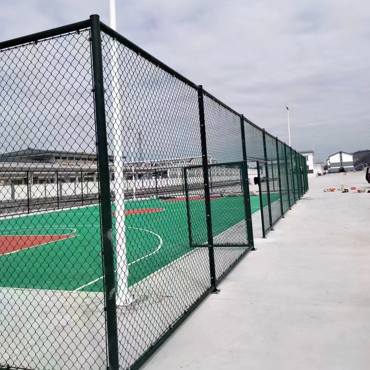 球场围栏学校操场体育场足球场围网户外铁丝网防护栏篮球场护栏网