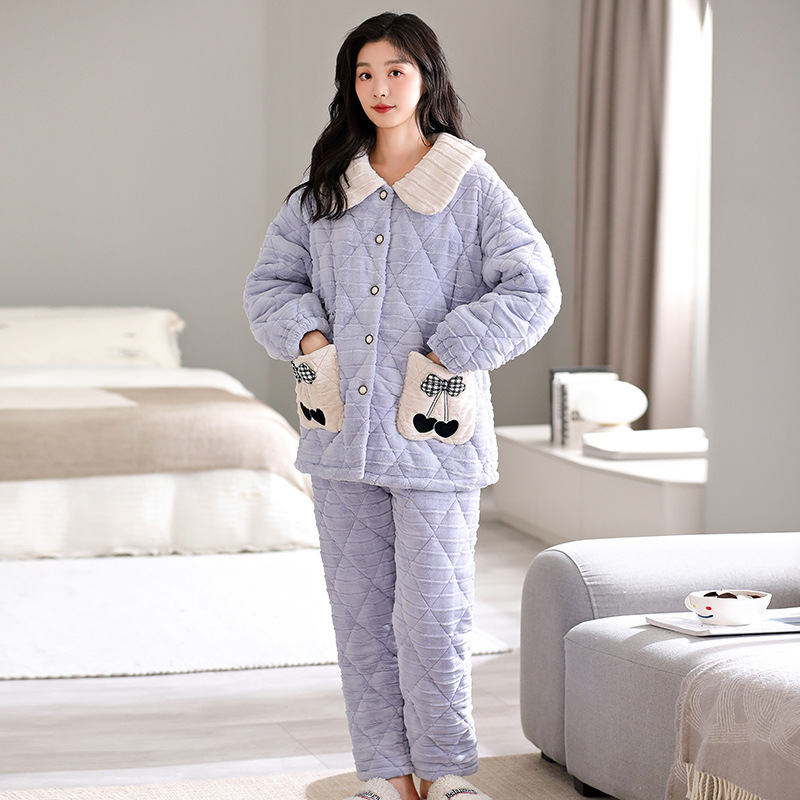 Baby Doll Collar Cardigan with Three-Layer Coral Fleece and Quilted Cotton Pajamas for Women, Winter Simple Casual Style, Can Be Worn Outside as Loungewear Baby Doll Collar Cardigan with Three-Layer Coral Fleece and Quilted Cotton Pajamas for Women, Winter Simple Casual Style, Can Be Worn Outside as Loungewear