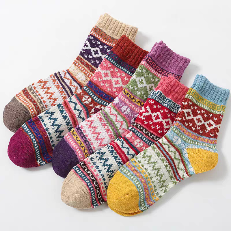 Autumn and Winter Thickened Warm Women's Socks Amazon Cross-Border Foreign Trade Mid-Calf Socks Ethnic Style Retro Women's Thick Line Socks