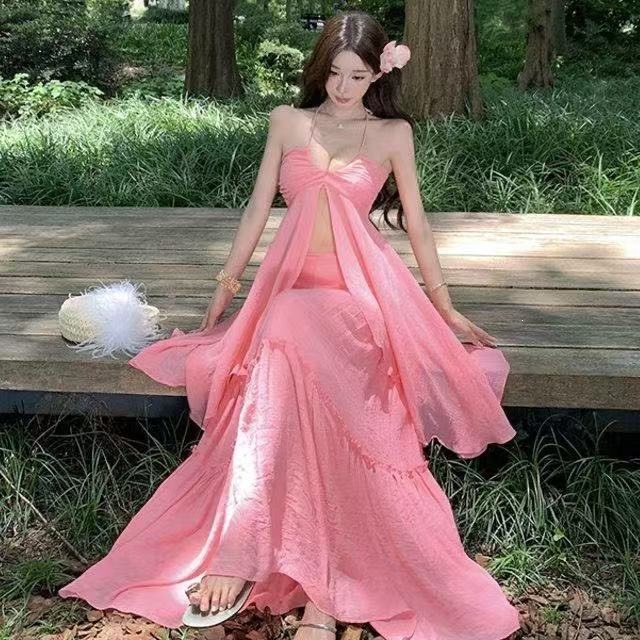 Vacation set, new style, super fairy-like strapless top and skirt, perfect for summer beach wear, pink moonlight rabbit fur.