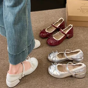 ��ʽ�ٽz��߅�ָ�������ЬŮ2026�����¿������L�����Y�ٴ�СƤЬ