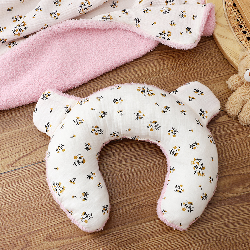 작은 노란 꽃 베개 [파운데이션]