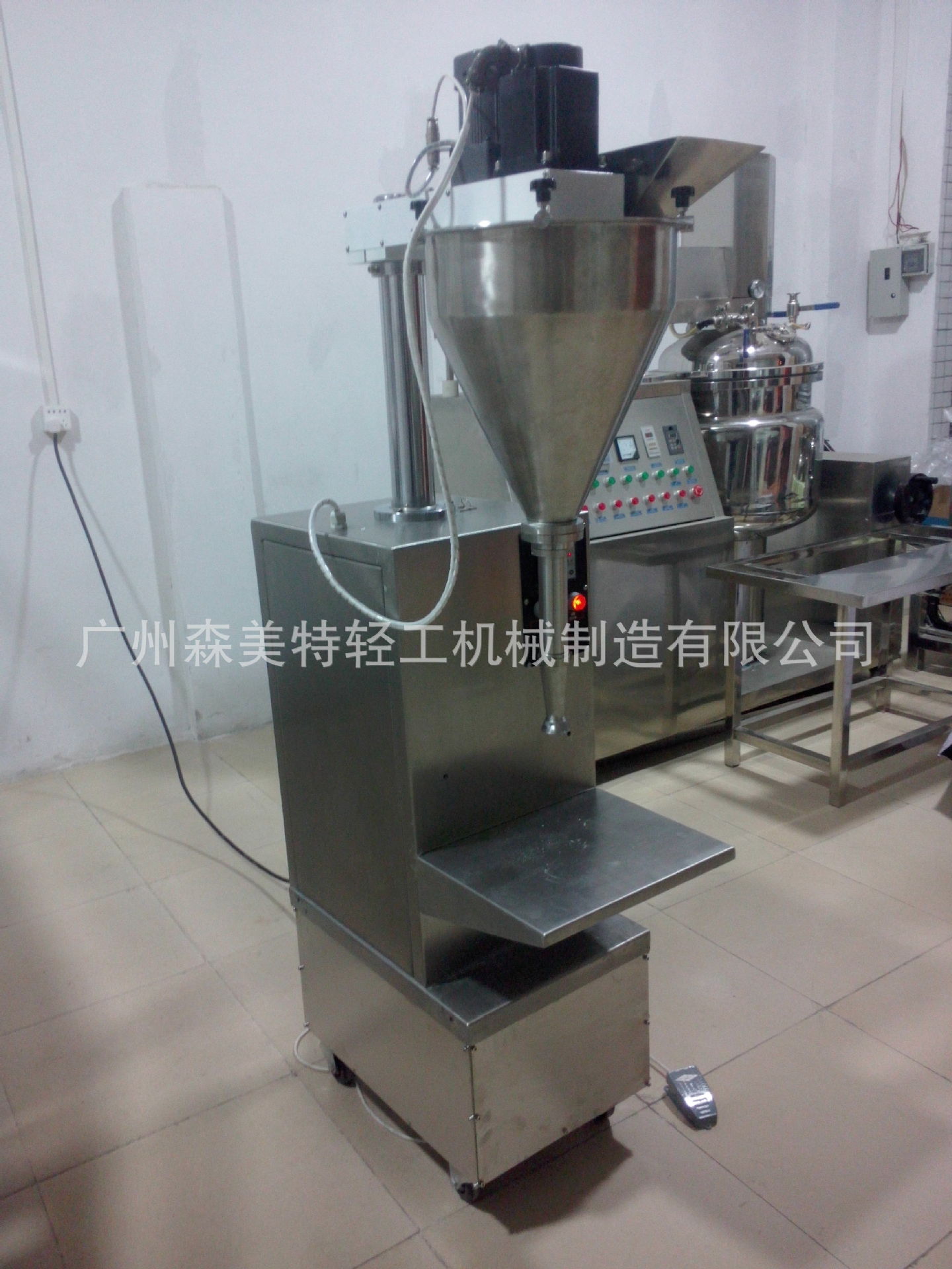 化妆品设备半自动粉体灌装机 小型粉体灌装机 粉剂灌装机