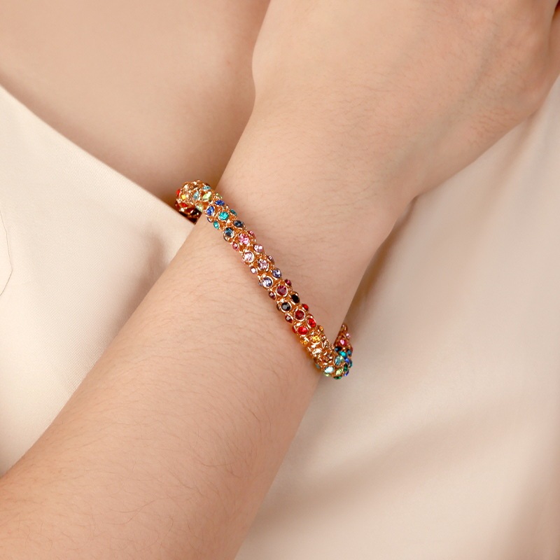 Haisheng Customized Exquisite Full Diamond Hand Jewelry Internet Celebrity High-End Magnetic Clasp Light Luxury Multicolor Crystal Bracelet Wholesale