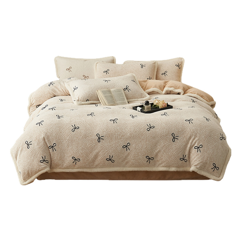 2025 nuevo otoño y invierno cálido sábanas de terciopelo de coral con colcha de cama de tres piezas