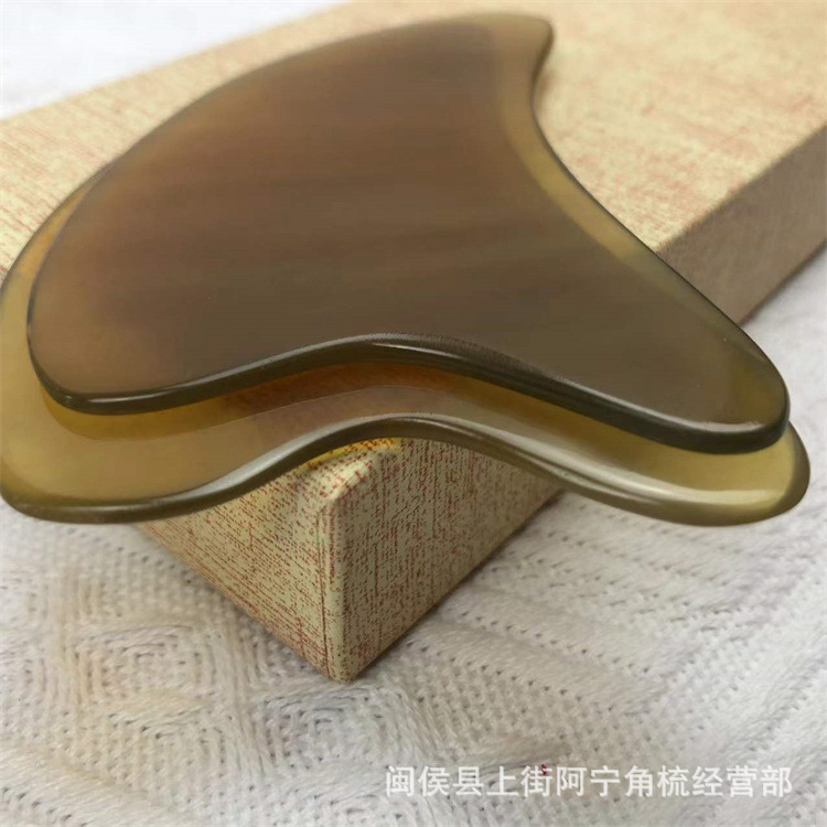 Horn Gua Sha Board Dolphin Shape Scraping Massage Tool 9.5 x 5.5 cm for Meridian Care and Facial Beauty key features