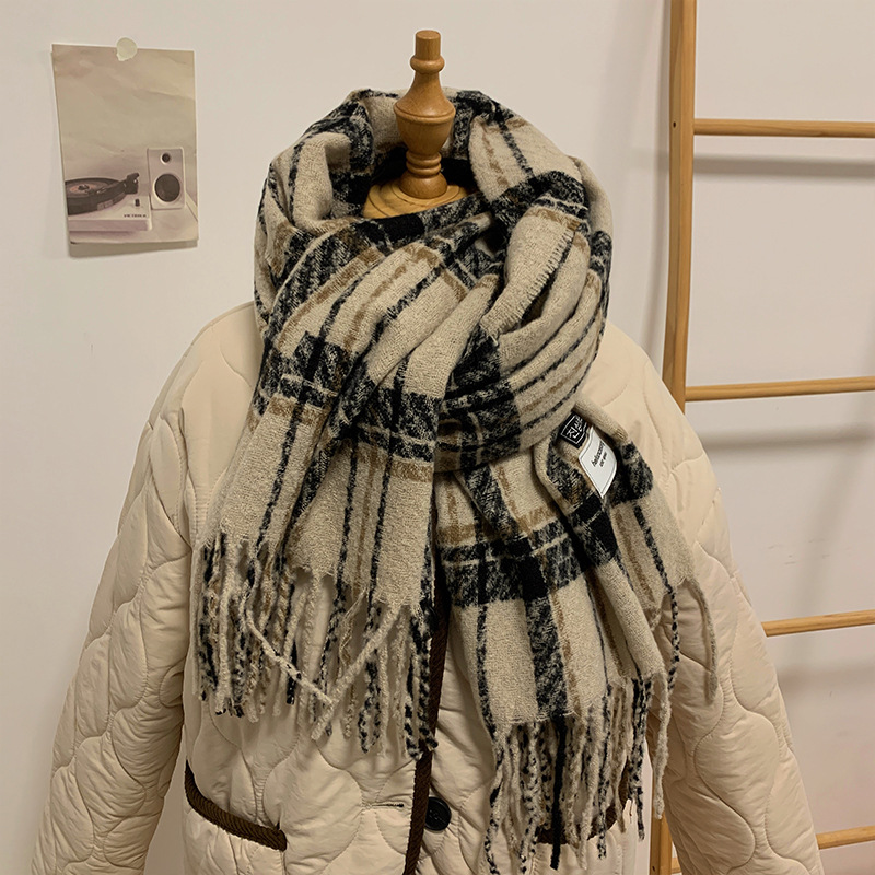 Invierno nuevo bufandas a cuadros de cachemira suave pegajosa flange collar retro grueso calentamiento al por mayor