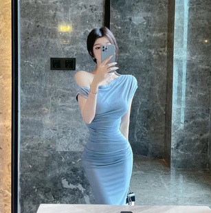���ü����Ը��ް��������@�����@��һ���I¶���@�ݰ����B��ȹŮ��