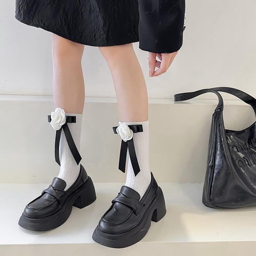 Camellia black bow calf socks Japanese style small fragrant girl middle tube retro Lolita pure desire calf socks