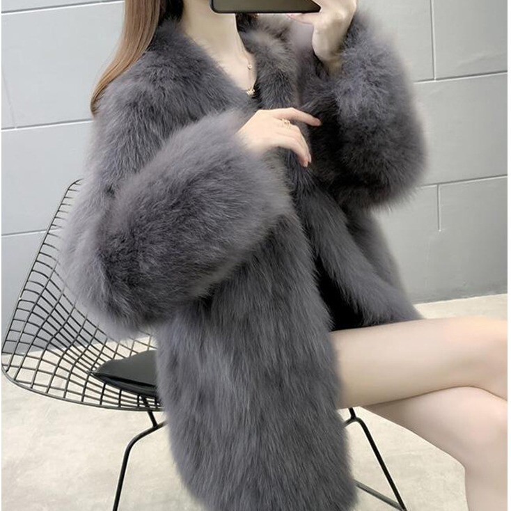 High-End Fur Coat for Women, Faux Fox Fur, Mid-Length, 2025 Winter, Haining Fur Coat, V-Neck, Slimming, Trendy Brand