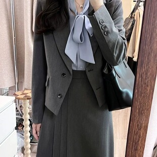 ��ɫ���b����Ů���ՆT�̎���ԇ���bС����ͨ�ڴ������ȹ�I���b